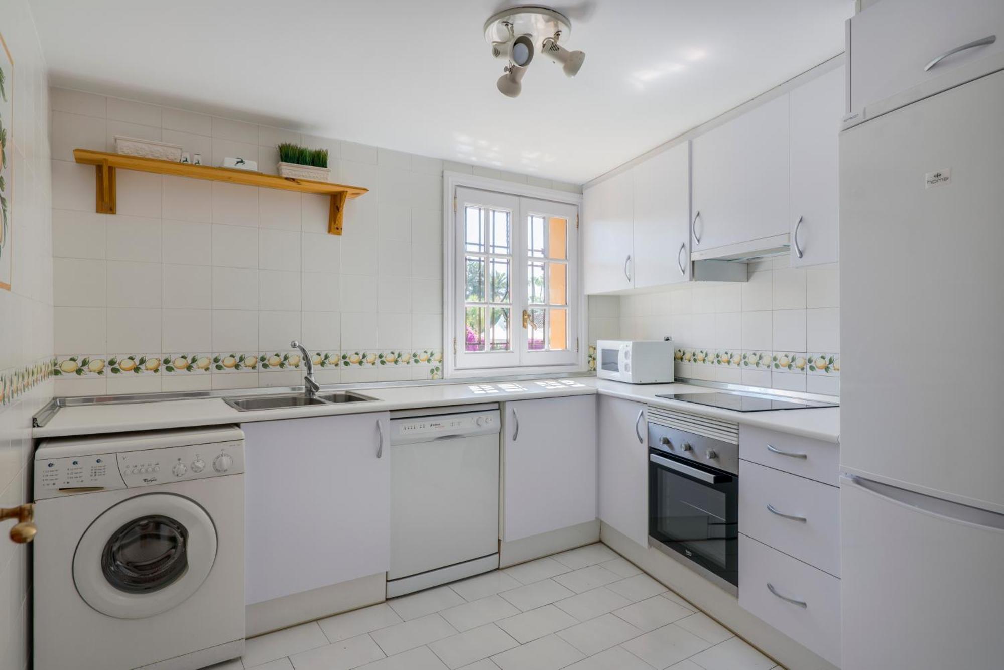 Apartamento My - Adosado En Guadalmina Baja *